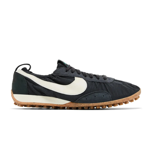 Nike Moon Shoe SP x Jacquemus Off Noir
